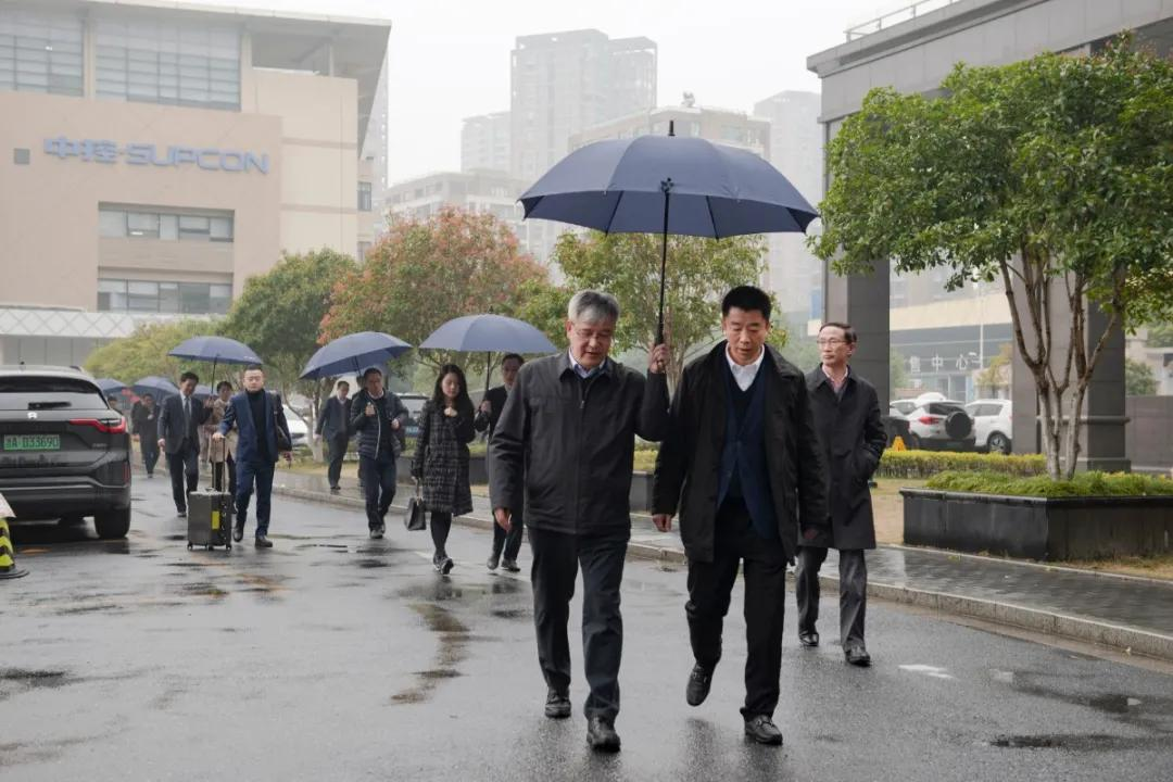 上海证券交易所总经理蔡建春一行来访易世博技术